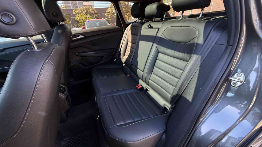 volkswagen taos 1.4 250 tsi total flex highline automatico 4p 202410