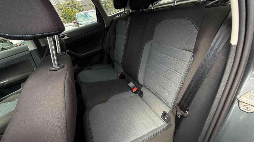 volkswagen nivus 1.0 200 tsi total flex comfortline automatico 4p 202410