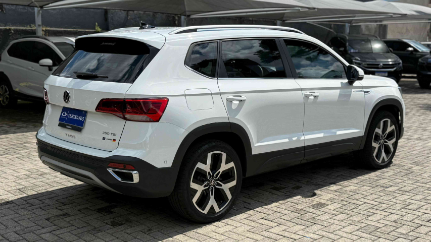 volkswagen taos 1.4 250 tsi total flex highline automatico 4p 20244