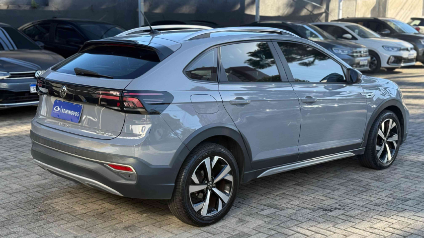 volkswagen nivus 1.0 200 tsi total flex highline automatico 4p 20217