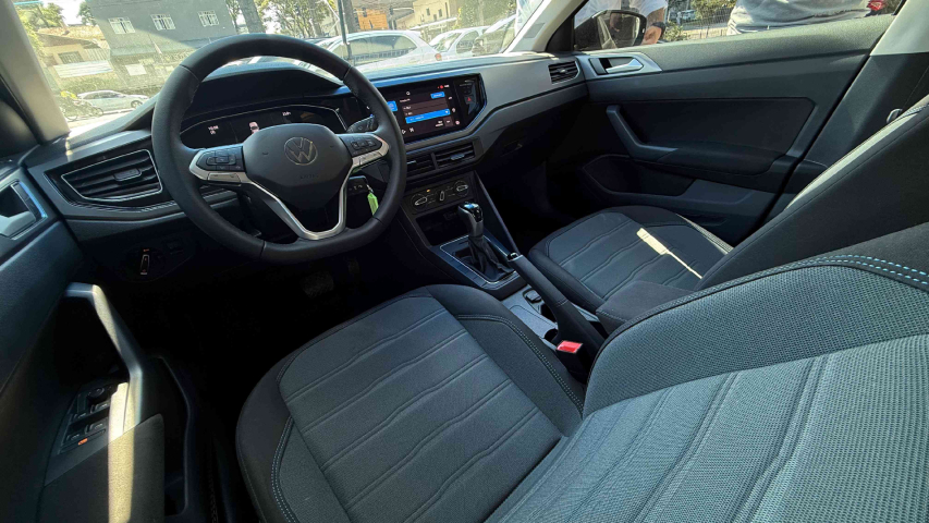 volkswagen nivus 1.0 200 tsi total flex comfortline automatico 4p 202410