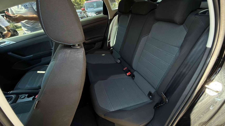 volkswagen nivus 1.0 200 tsi total flex comfortline automatico 4p 202411