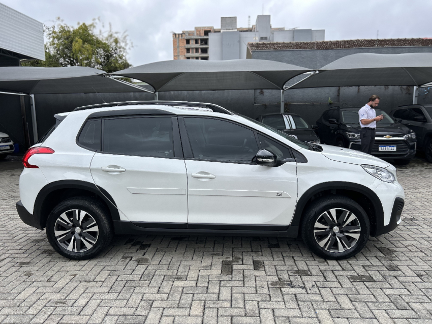 peugeot 2008 1.6 16v flex griffe 4p automatico 20207