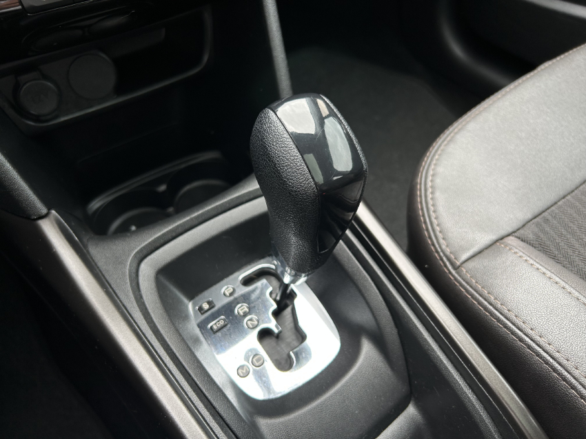 peugeot 2008 1.6 16v flex griffe 4p automatico 202016