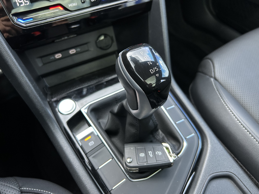 volkswagen taos 1.4 250 tsi total flex highline automatico 4p 202415