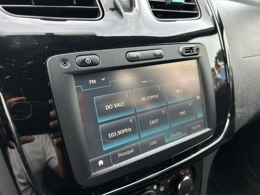 renault sandero 1.0 12v sce flex vibe manual 4p 201813