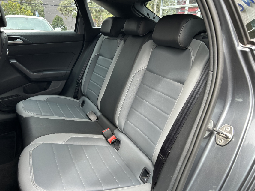 volkswagen nivus 1.0 200 tsi total flex highline automatico 4p 202417