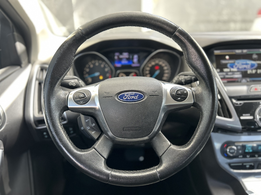 ford focus 2.0 titanium 16v flex 4p powershift automatico 201511