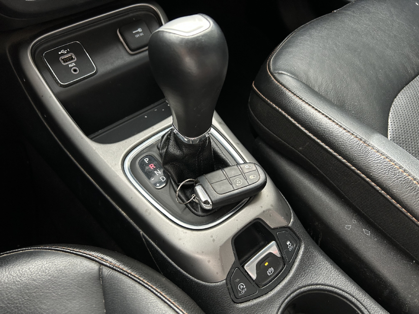 jeep compass 2.0 16v flex longitude automatico 4p 202015