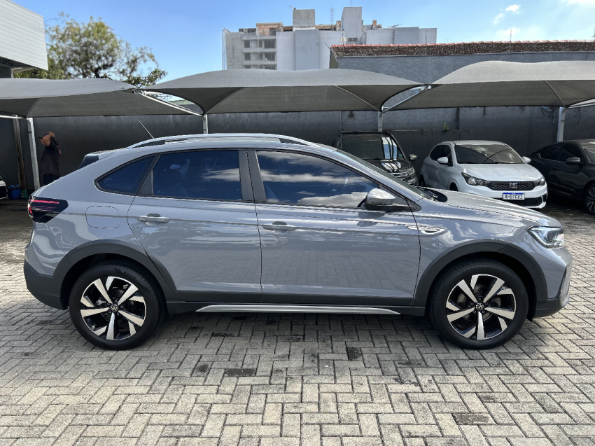 volkswagen nivus 1.0 200 tsi total flex highline automatico 4p 20217