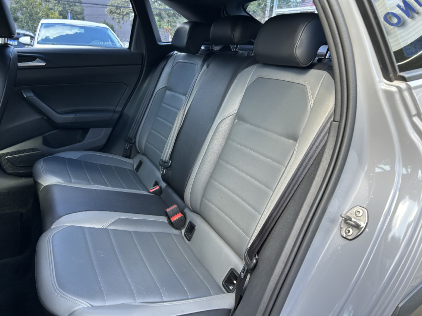 volkswagen nivus 1.0 200 tsi total flex highline automatico 4p 202117