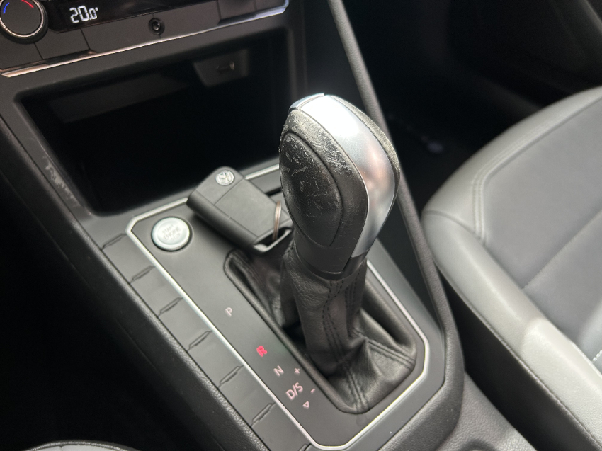 volkswagen nivus 1.0 200 tsi total flex highline automatico 4p 202114
