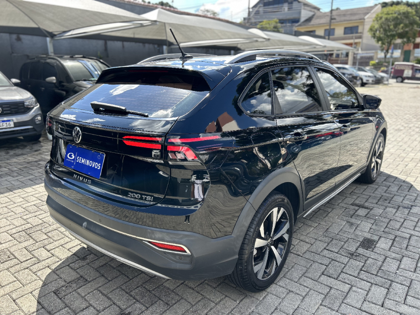 volkswagen nivus 1.0 200 tsi total flex highline automatico 4p 20216