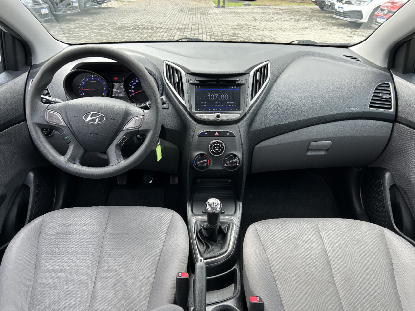 hyundai hb20s 1.6 comfort plus 16v flex 4p manual 201510