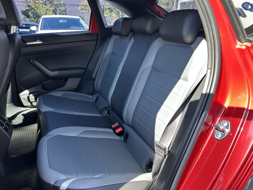 volkswagen nivus 1.0 200 tsi total flex highline automatico 4p 202117