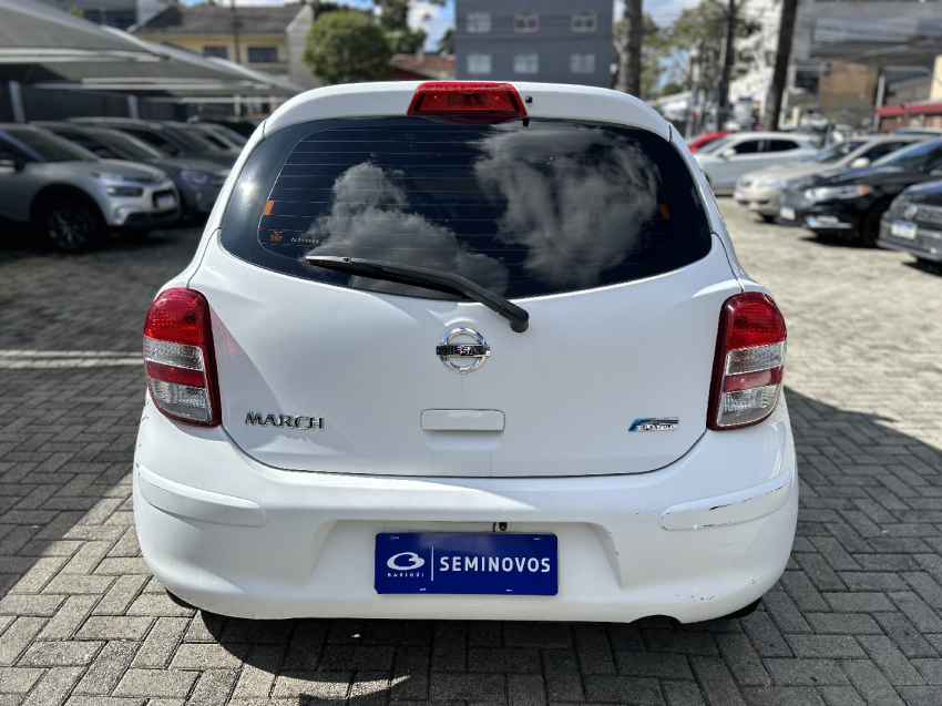 nissan march 1.6 s 16v flex 4p manual 20145