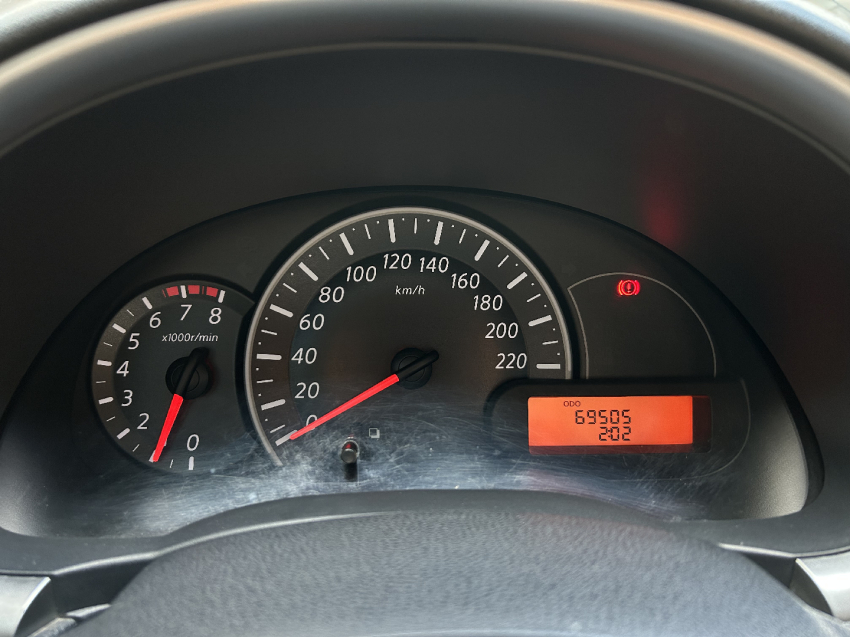 nissan march 1.6 s 16v flex 4p manual 201412