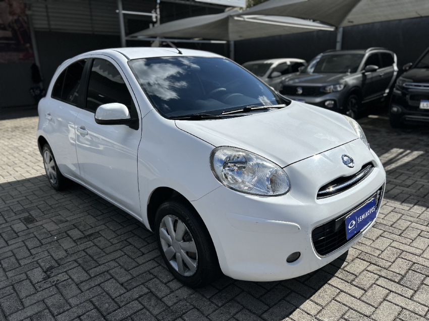 nissan march 1.6 s 16v flex 4p manual 20142