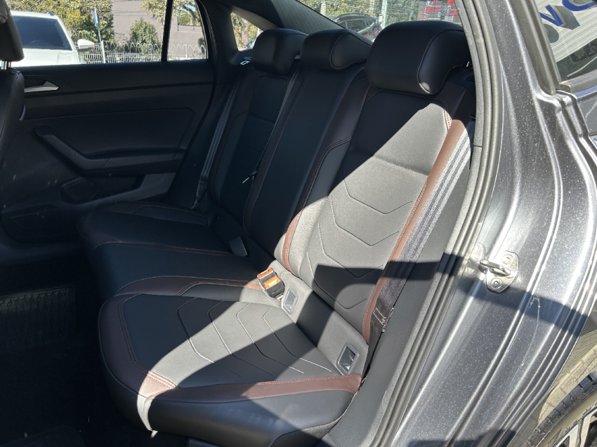 volkswagen virtus 1.0 200 tsi highline automatico flex 4p 202617