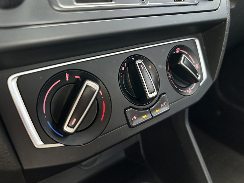 volkswagen saveiro 1.6 msi trendline cs 8v flex 2p manual 4p 201813