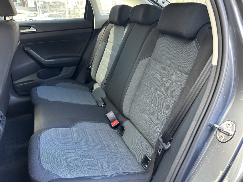 volkswagen nivus 1.0 200 tsi total flex comfortline automatico 4p 202417