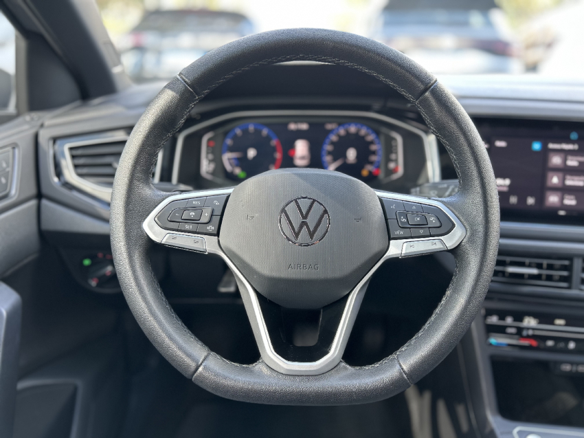 volkswagen nivus 1.0 200 tsi total flex highline automatico 4p 202411