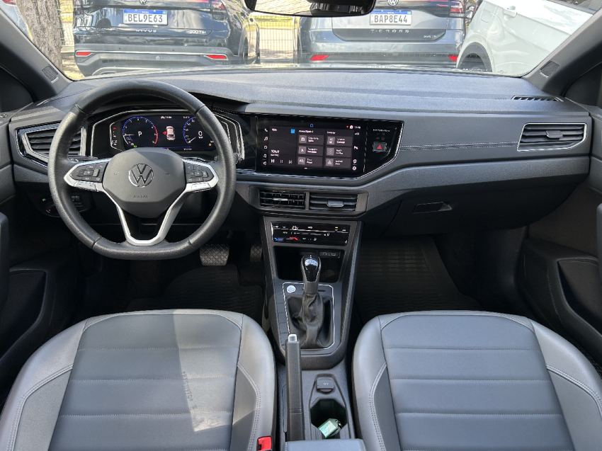 volkswagen nivus 1.0 200 tsi total flex highline automatico 4p 202410