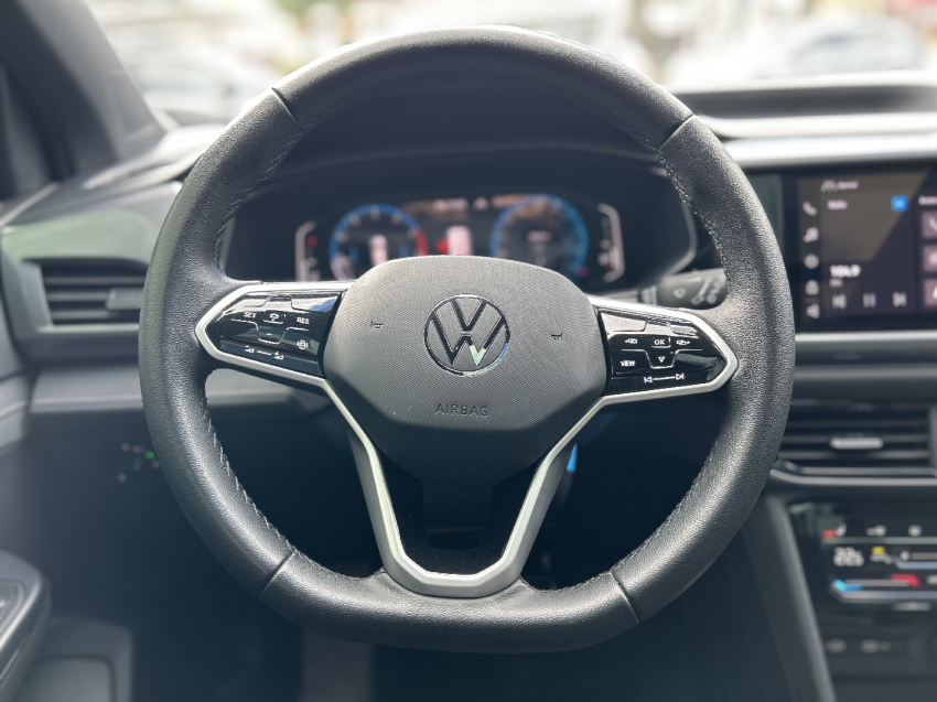 volkswagen taos 1.4 250 tsi total flex highline automatico 4p 202313