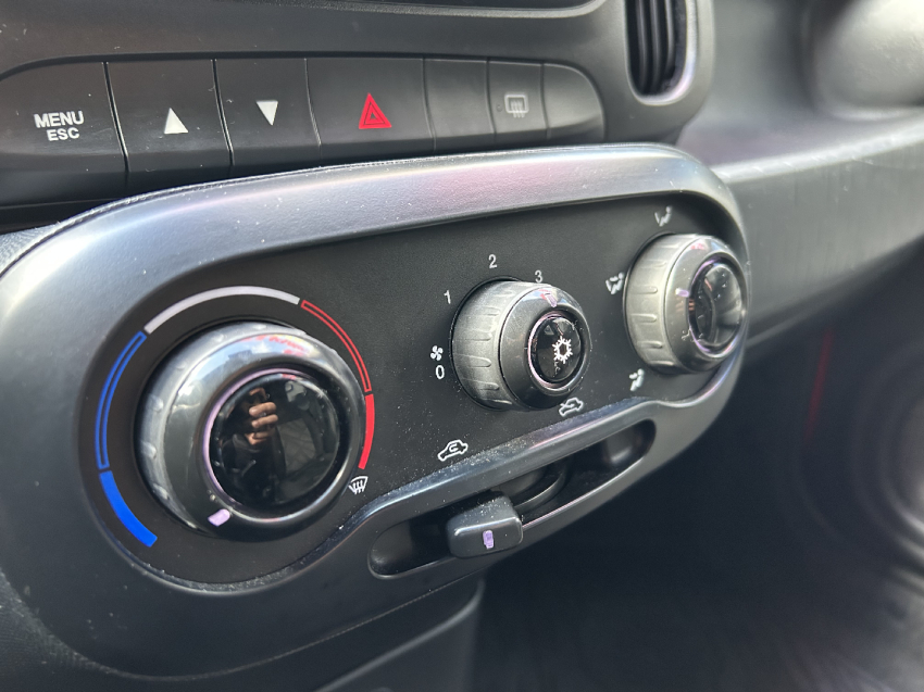 fiat mobi 1.0 evo flex like. manual 4p 202413