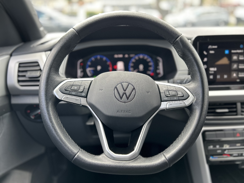 volkswagen t-cross 1.0 200 tsi total flex comfortline automatico 4p 202511