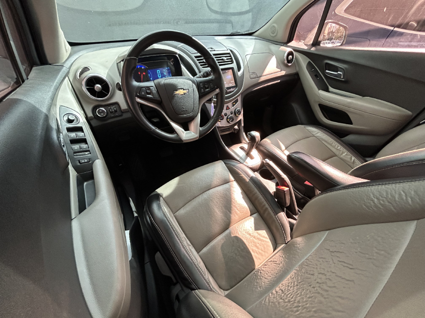 chevrolet tracker 1.8 mpfi ltz 4x2 16v flex 4p automatico semiautomatico 201511