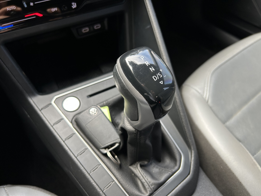 volkswagen nivus 1.0 200 tsi total flex highline automatico 4p 202315