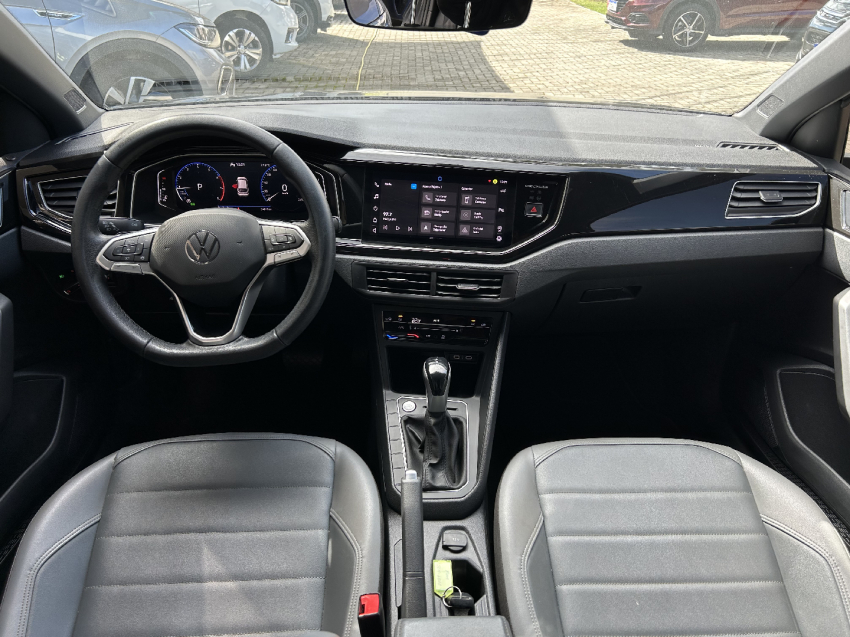volkswagen nivus 1.0 200 tsi total flex highline automatico 4p 202310