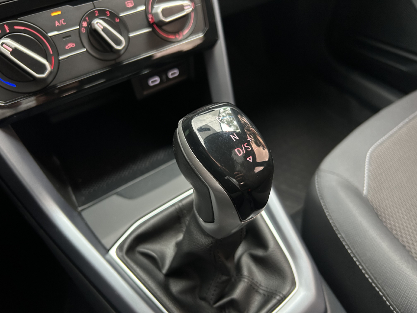 volkswagen t-cross 1.0 200 tsi total flex automatico 4p semiautomatico 202315