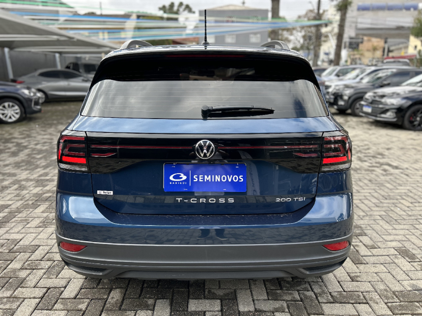 volkswagen t-cross 1.0 200 tsi total flex automatico 4p semiautomatico 20235