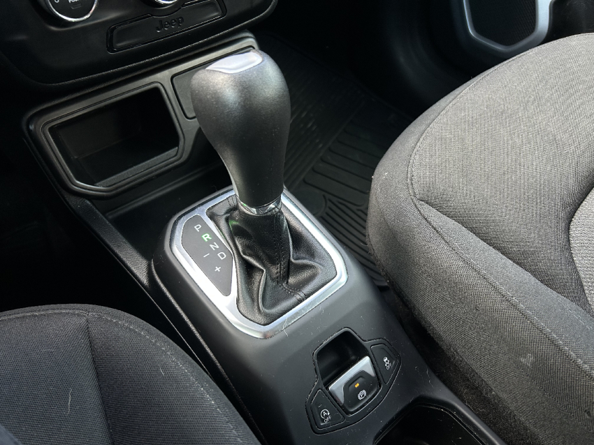 jeep renegade 1.8 16v flex 4p automatico 202015