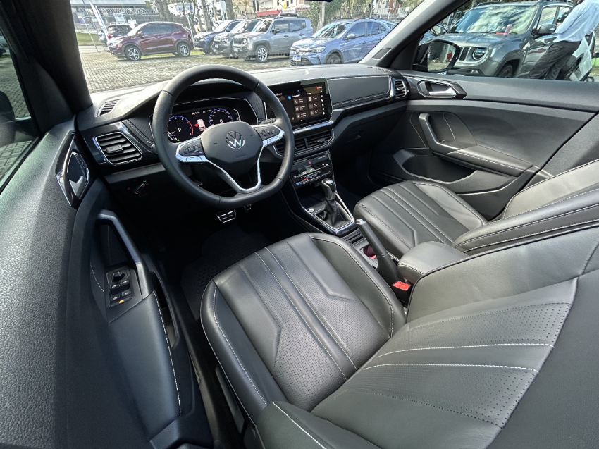 volkswagen t-cross 1.4 250 tsi total flex highline automatico 4p semiautomatico 202511