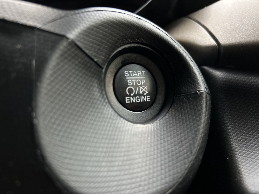fiat cronos 1.3 flex drive s-design automatico 4p 202416