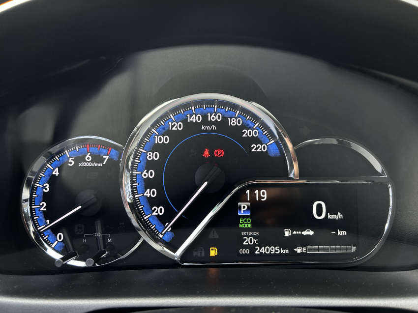 toyota yaris 1.5 16v flex xl multidrive 4p automatico 202512