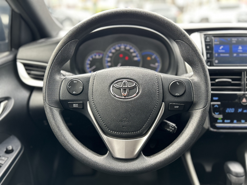 toyota yaris 1.5 16v flex xl plus connect multidrive 4p automatico 202111