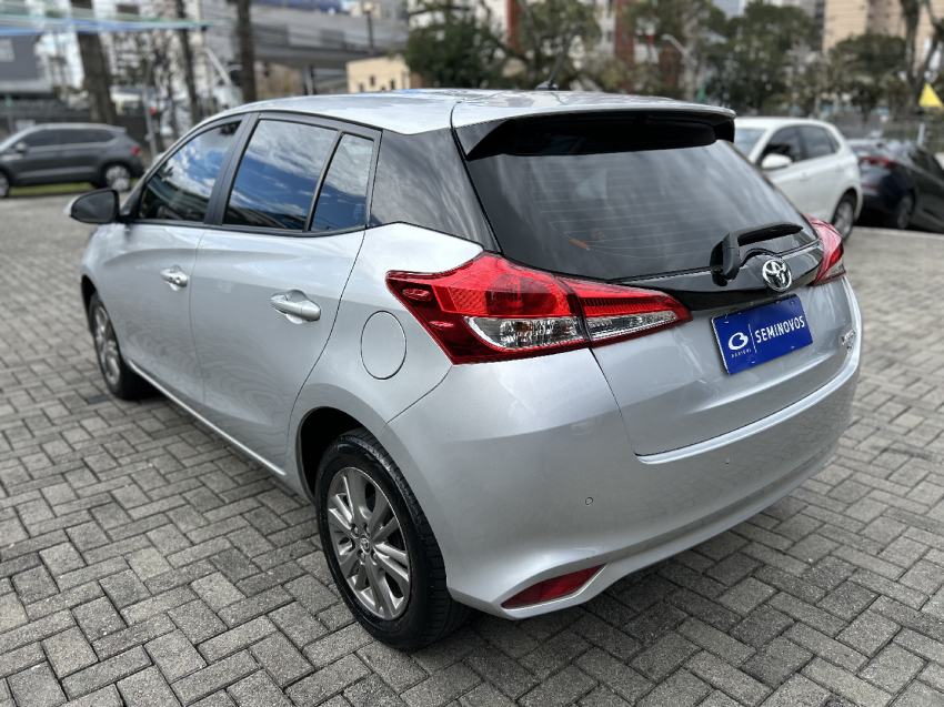 toyota yaris 1.5 16v flex xl plus connect multidrive 4p automatico 20214