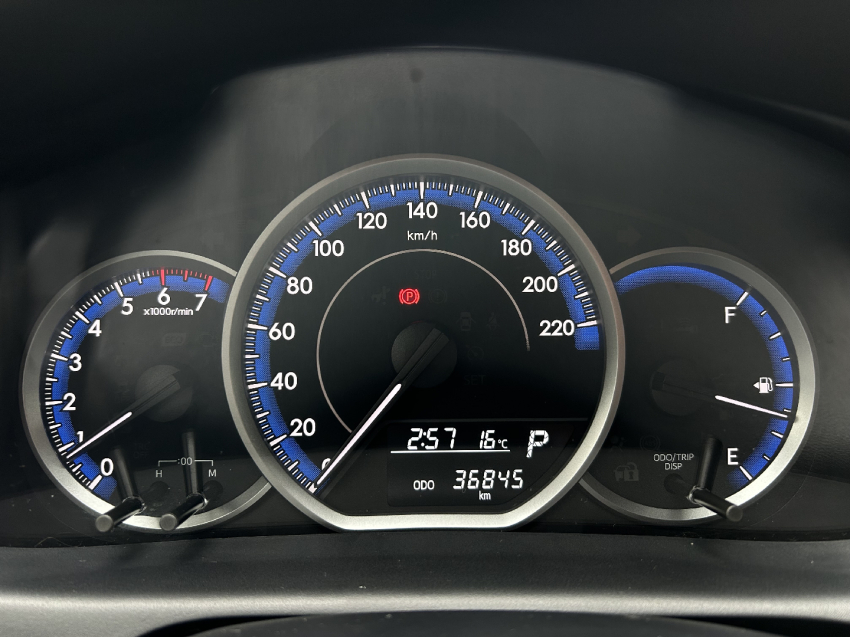 toyota yaris 1.5 16v flex xl plus connect multidrive 4p automatico 202112