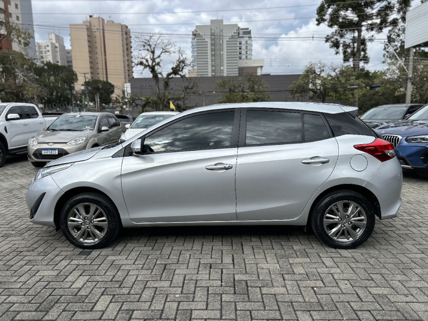 toyota yaris 1.5 16v flex xl plus connect multidrive 4p automatico 20213