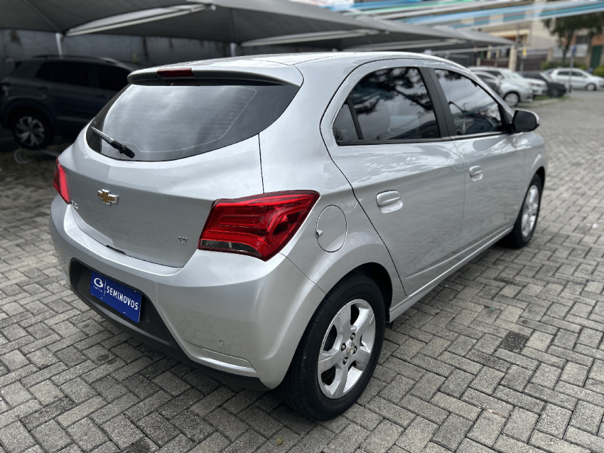 chevrolet onix 1.0 mpfi lt 8v flex 4p manual 1.4 20196