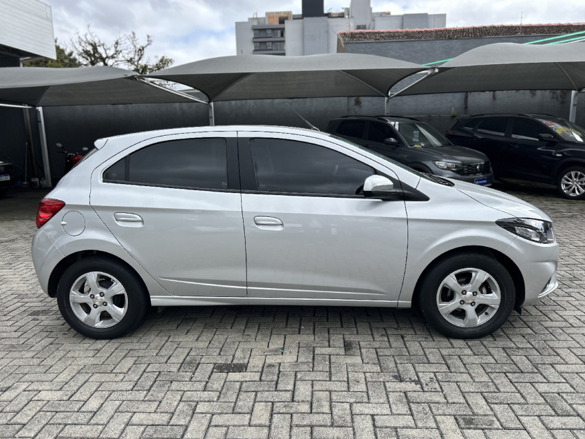 chevrolet onix 1.0 mpfi lt 8v flex 4p manual 1.4 20197