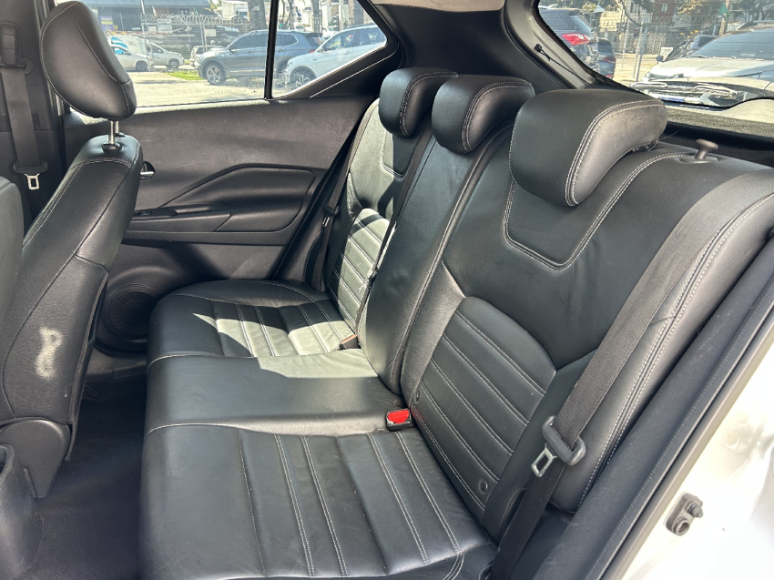nissan kicks 1.6 16v flexstart sl 4p xtronic flex automatico 201815