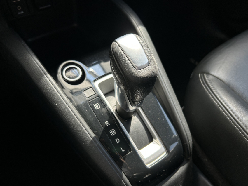 nissan kicks 1.6 16v flexstart sl 4p xtronic flex automatico 201814