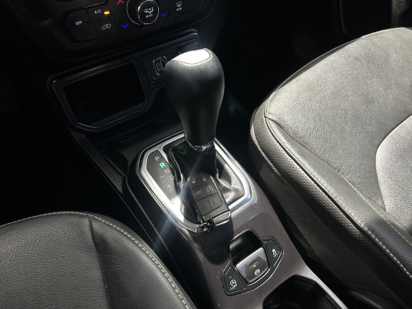 jeep renegade 1.3 t270 turbo flex longitude at6 4p automatico 202415