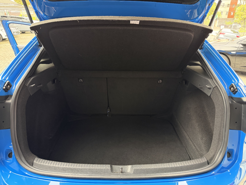 volkswagen nivus 1.0 200 tsi total flex highline automatico 4p 20268