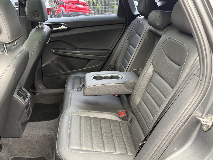 volkswagen taos 1.4 250 tsi total flex highline automatico 4p 202319